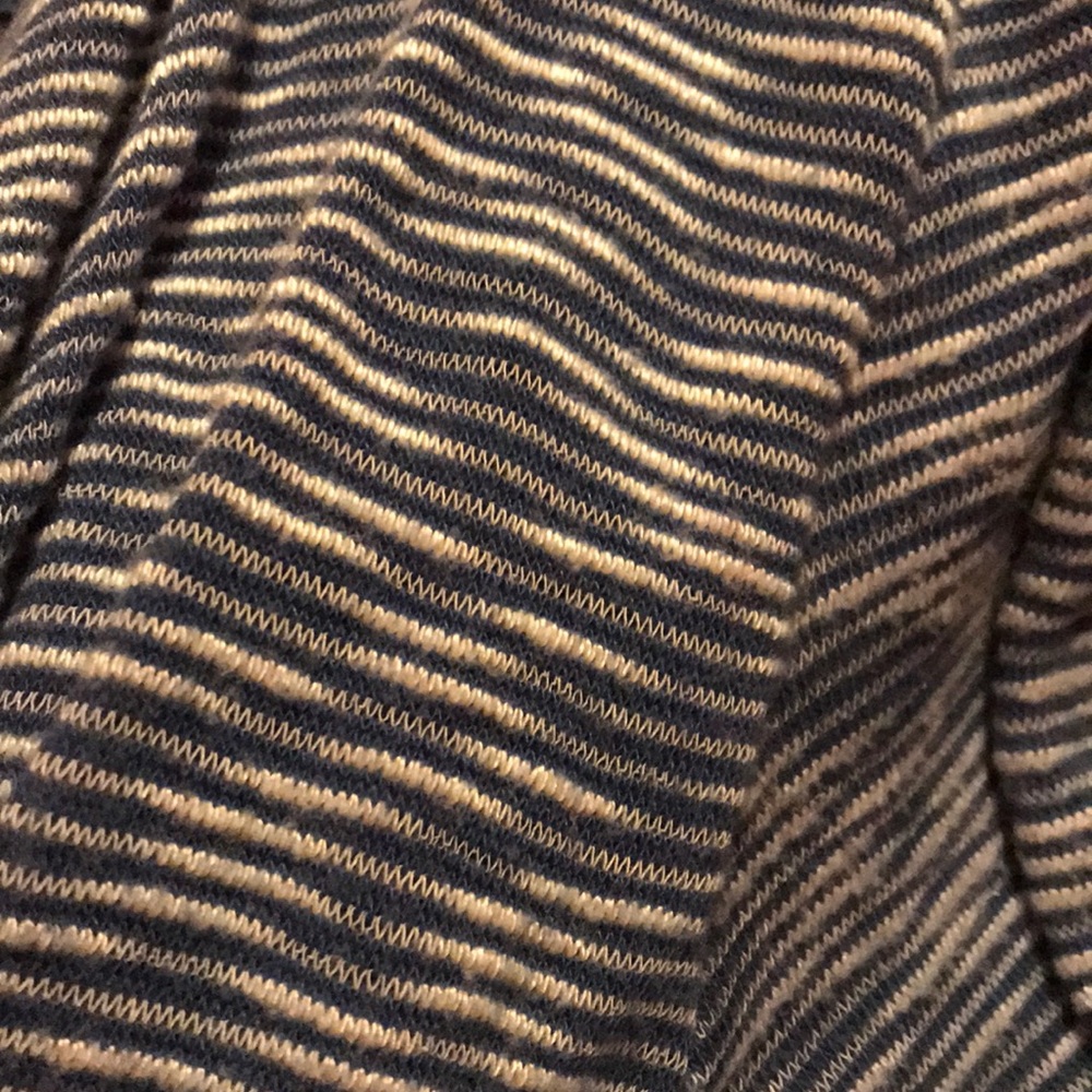 Shirt/ sweater
